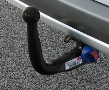 Swan neck detachable towbar